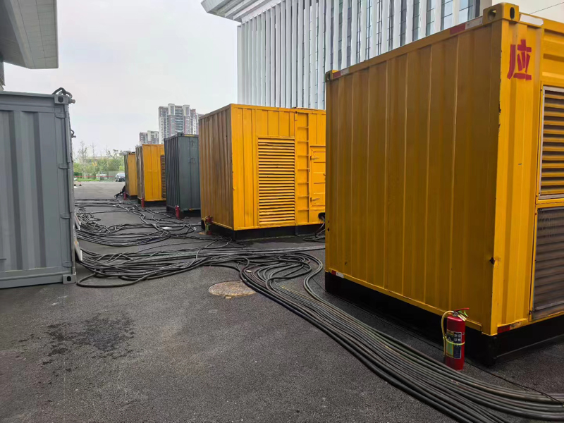 五营不同季节柴油发电机组保养有哪些注意事项?