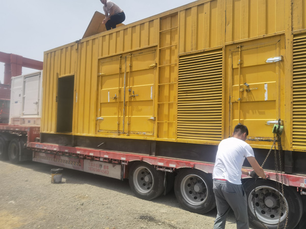 五营除了负载情况和发动机维护，还有哪些因素会影响 200kw 柴油发电机的油耗？